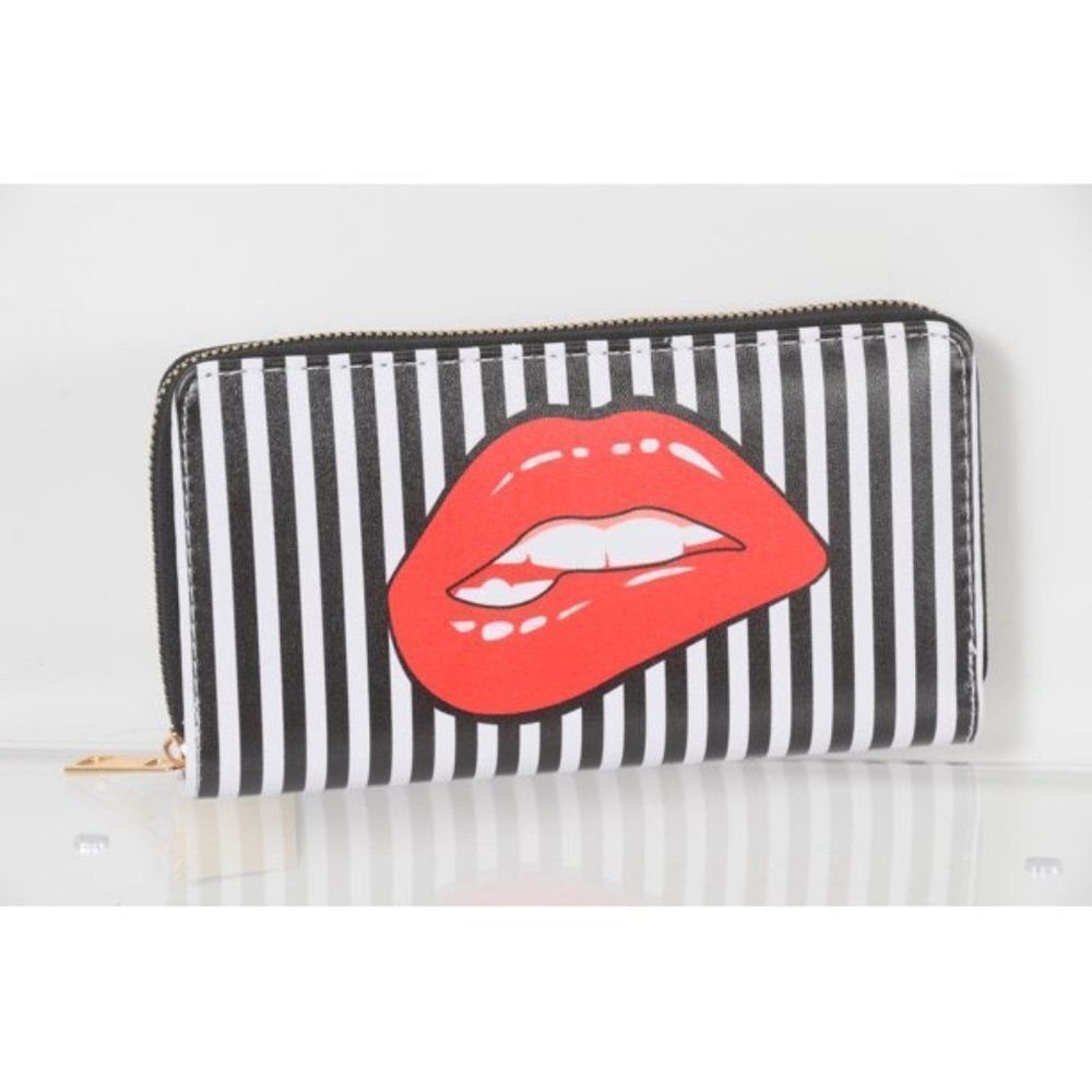 Black White Striped Red Lips Zipper Wallet NEW